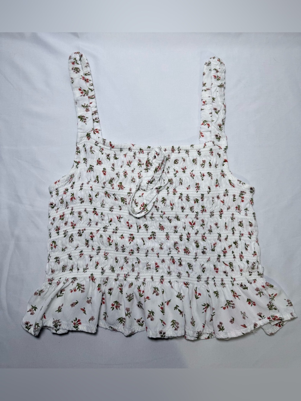 Suite 2939 Women’s M White Floral Square Neck Smocked Ruffle Hem Tie Crop Tank
